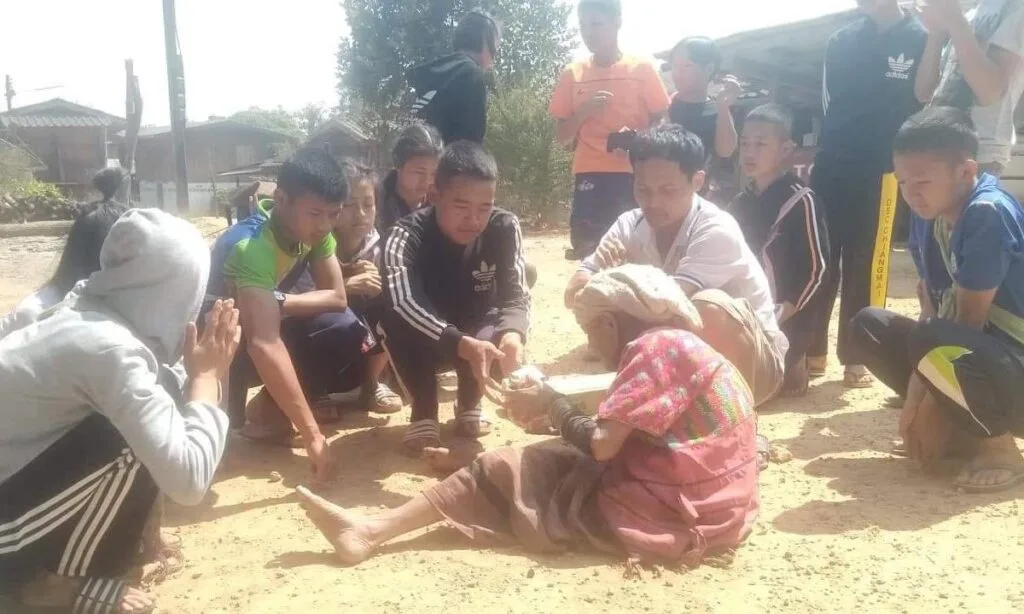 เยาวชนเยี่ยมผู้สูงอายุ